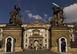 Visita guiada al Castillo de Praga (en francés)