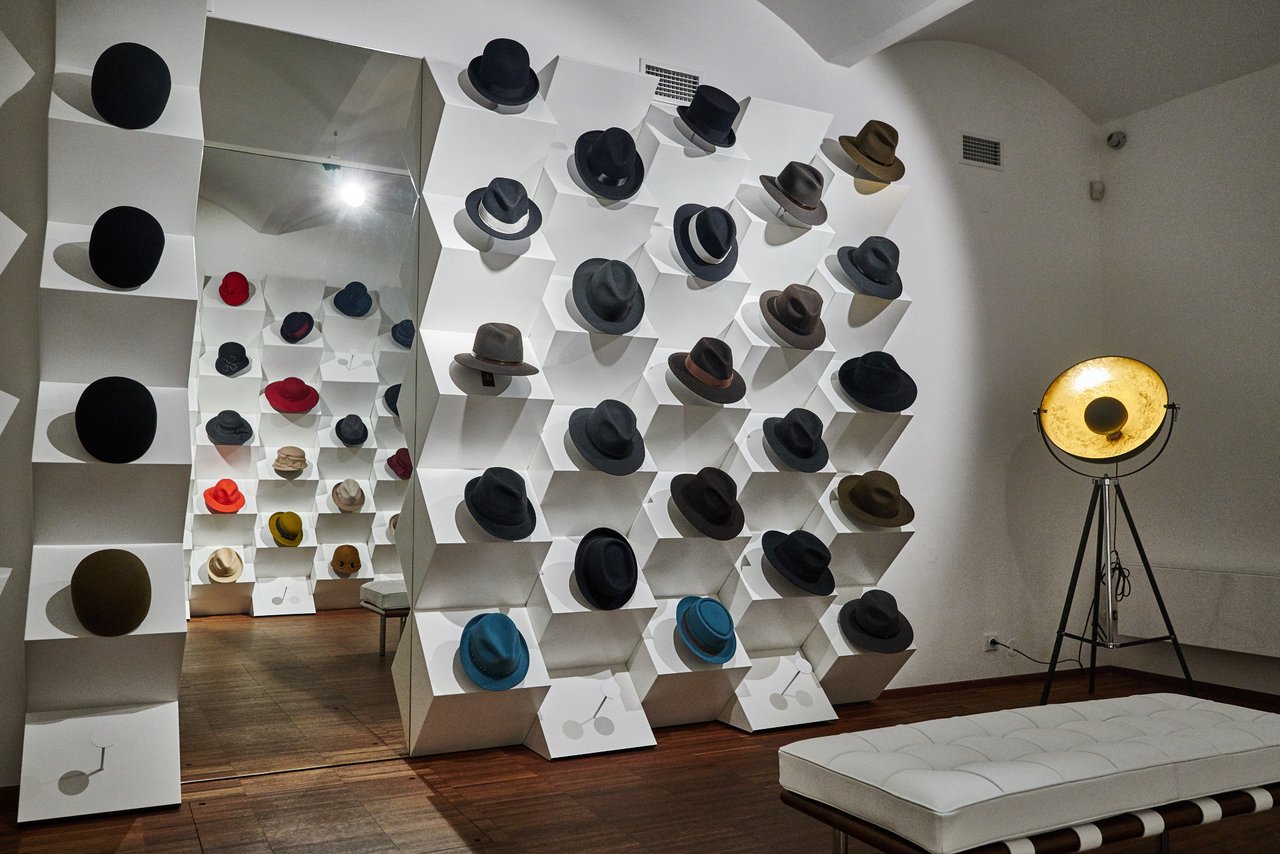 5 Tonak Prague