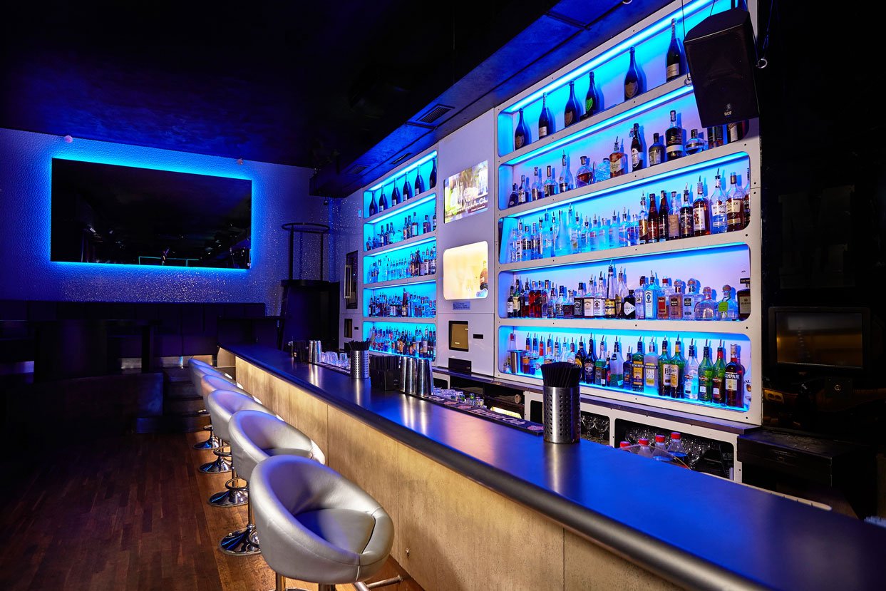 2 M1 Lounge Bar and Club Prague