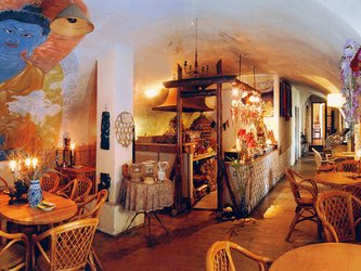 5 Maly buddha Prague