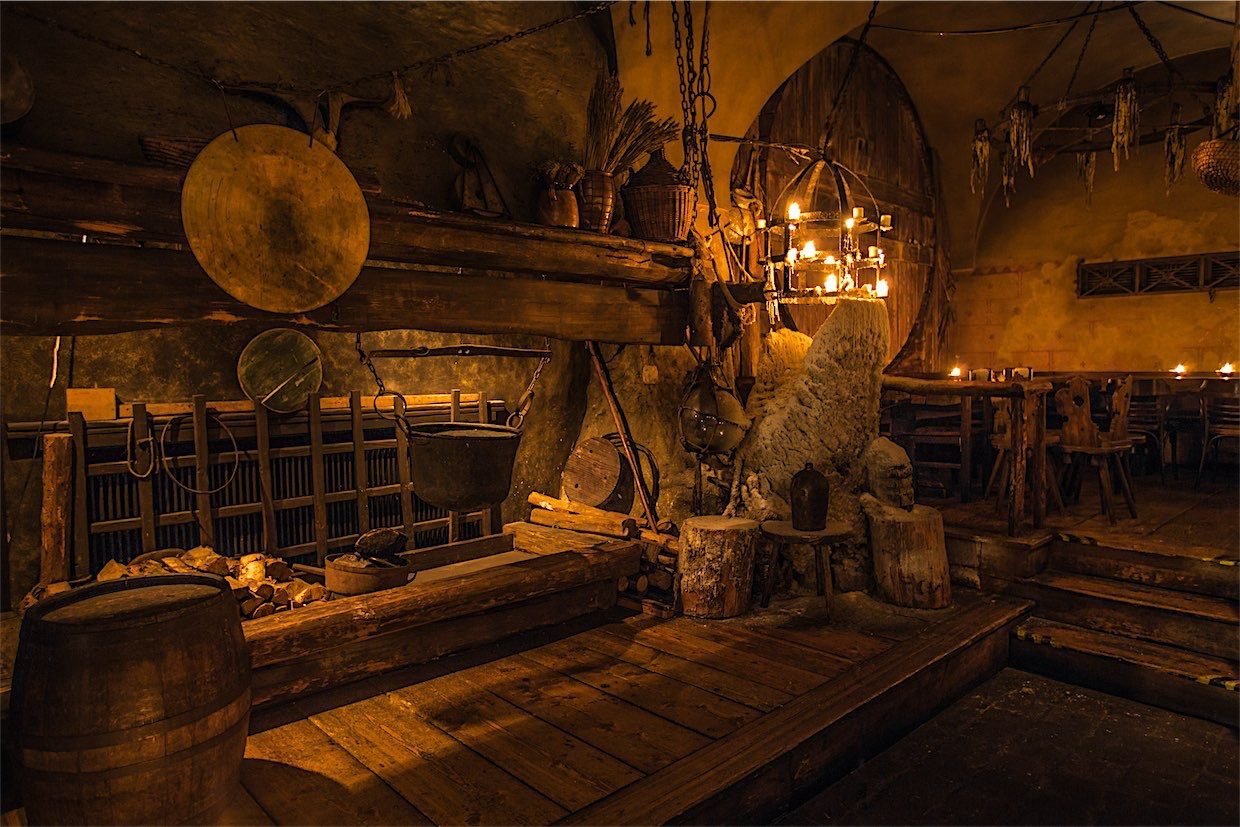 Cena-espectáculo medieval en Praga: una velada inolvidable en la ...