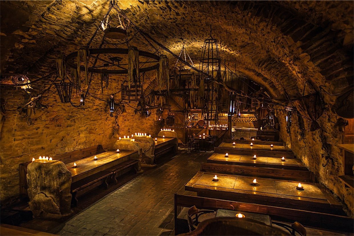 Cena-espectáculo medieval en Praga: una velada inolvidable en la ...